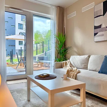 3 Modern With Private Garden, Free Parking & Movie Library 아파트