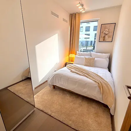 3 Modern With Private Garden, Free Parking & Movie Library Lejlighed Prag